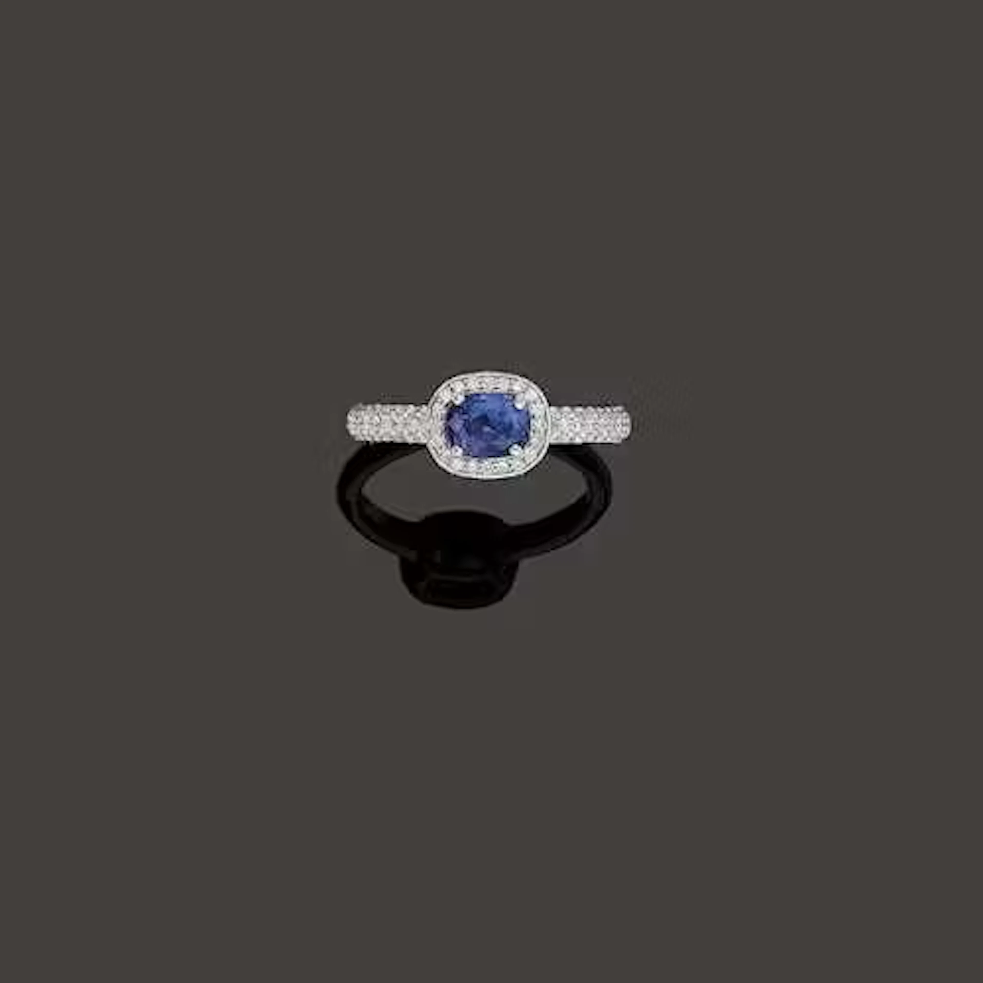 KASHMIR SAPPHIRE AND DIAMOND RING