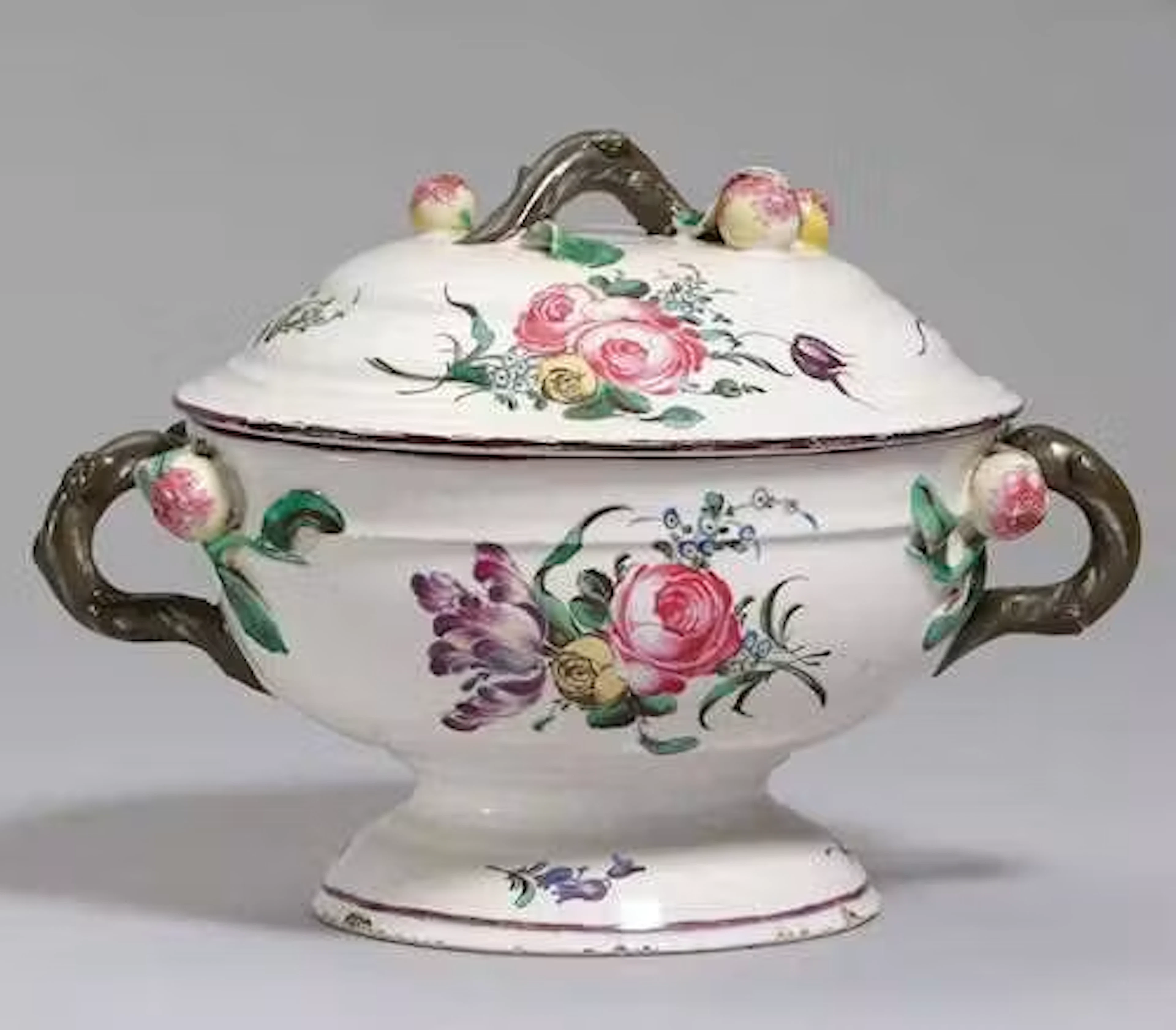 SMALL LIDDED TUREEN