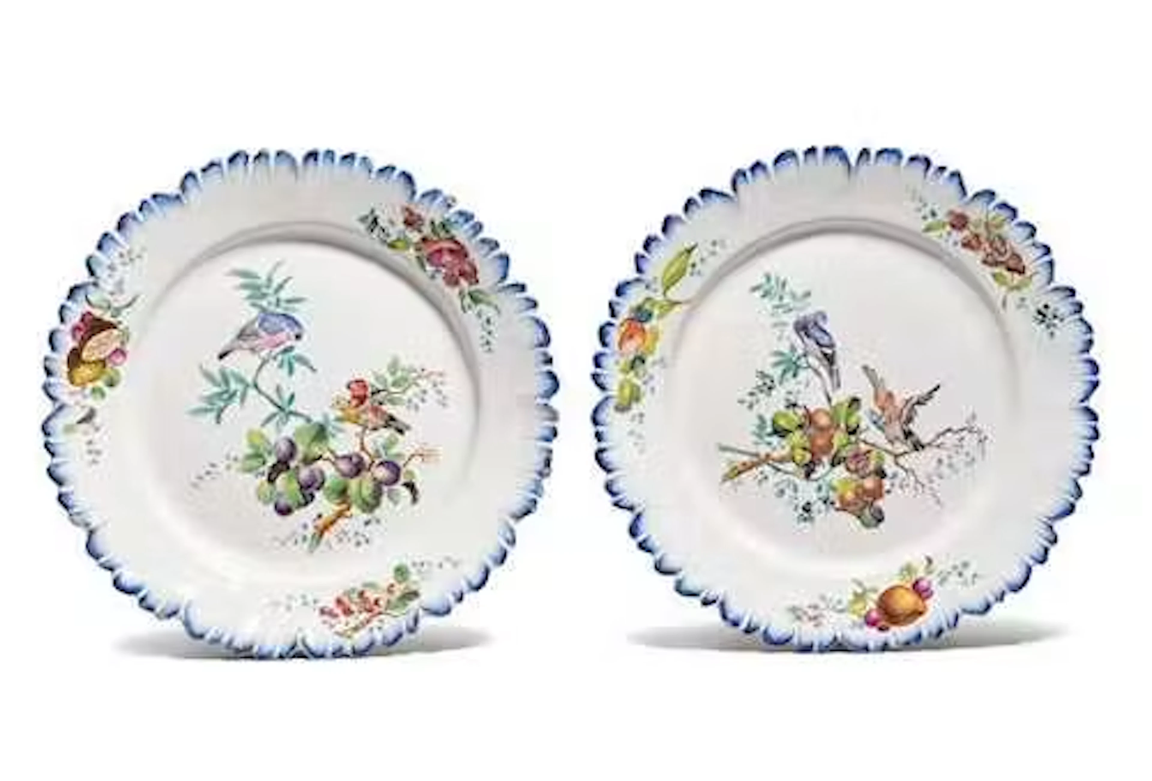 PAIR OF PLATES "A BORD DÉCHIQUETÉ ET PEIGNÉ"