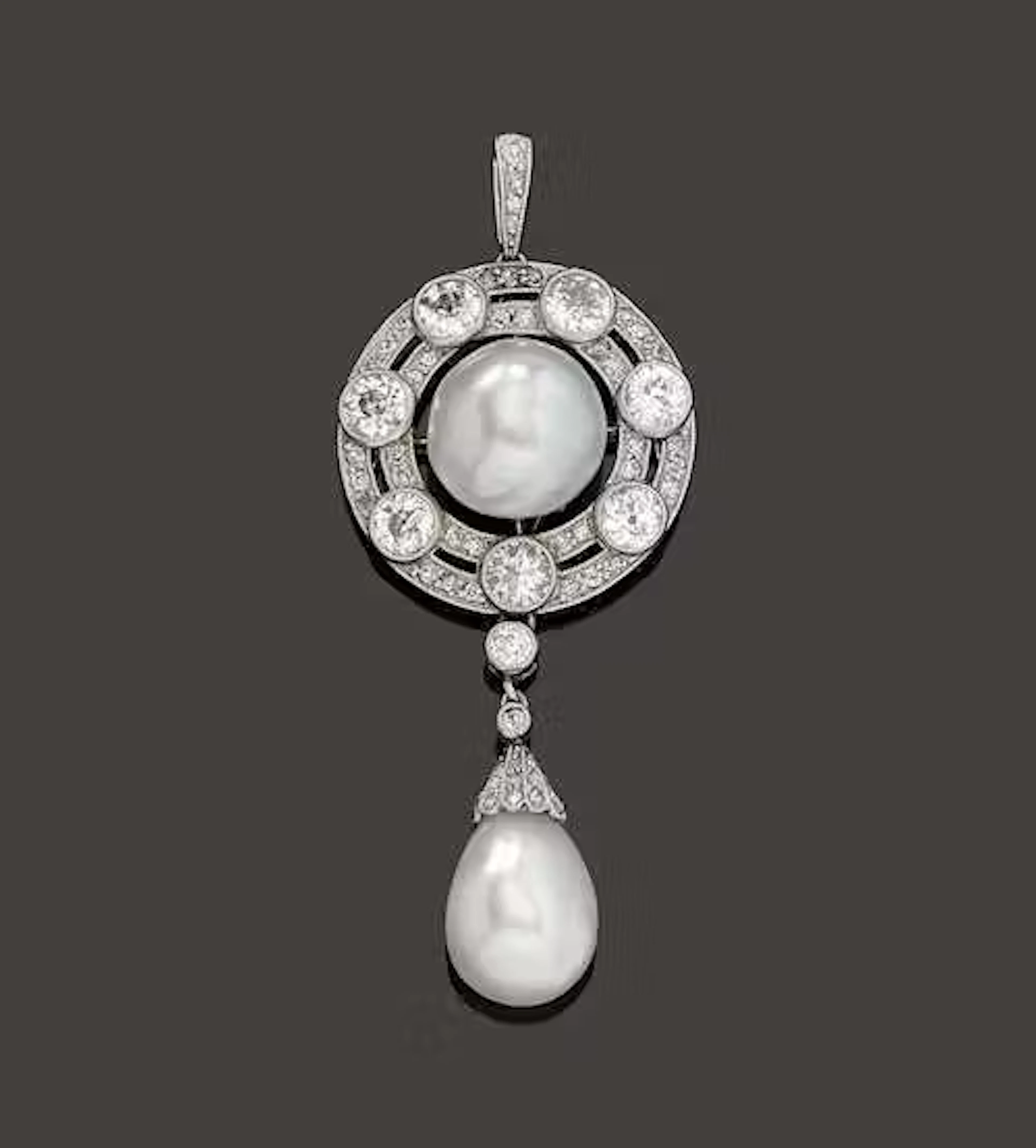 PEARL AND DIAMOND PENDANT