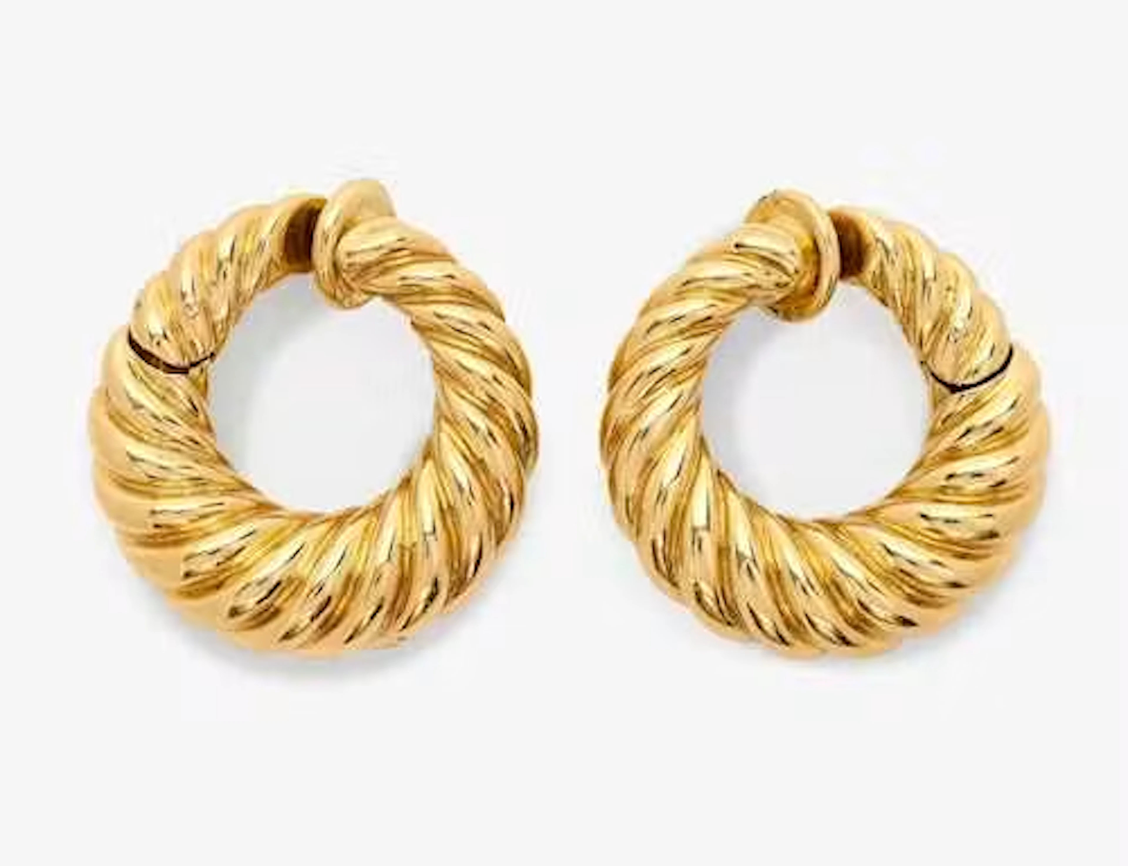GOLD EARCLIPS, VAN CLEEF & ARPELS