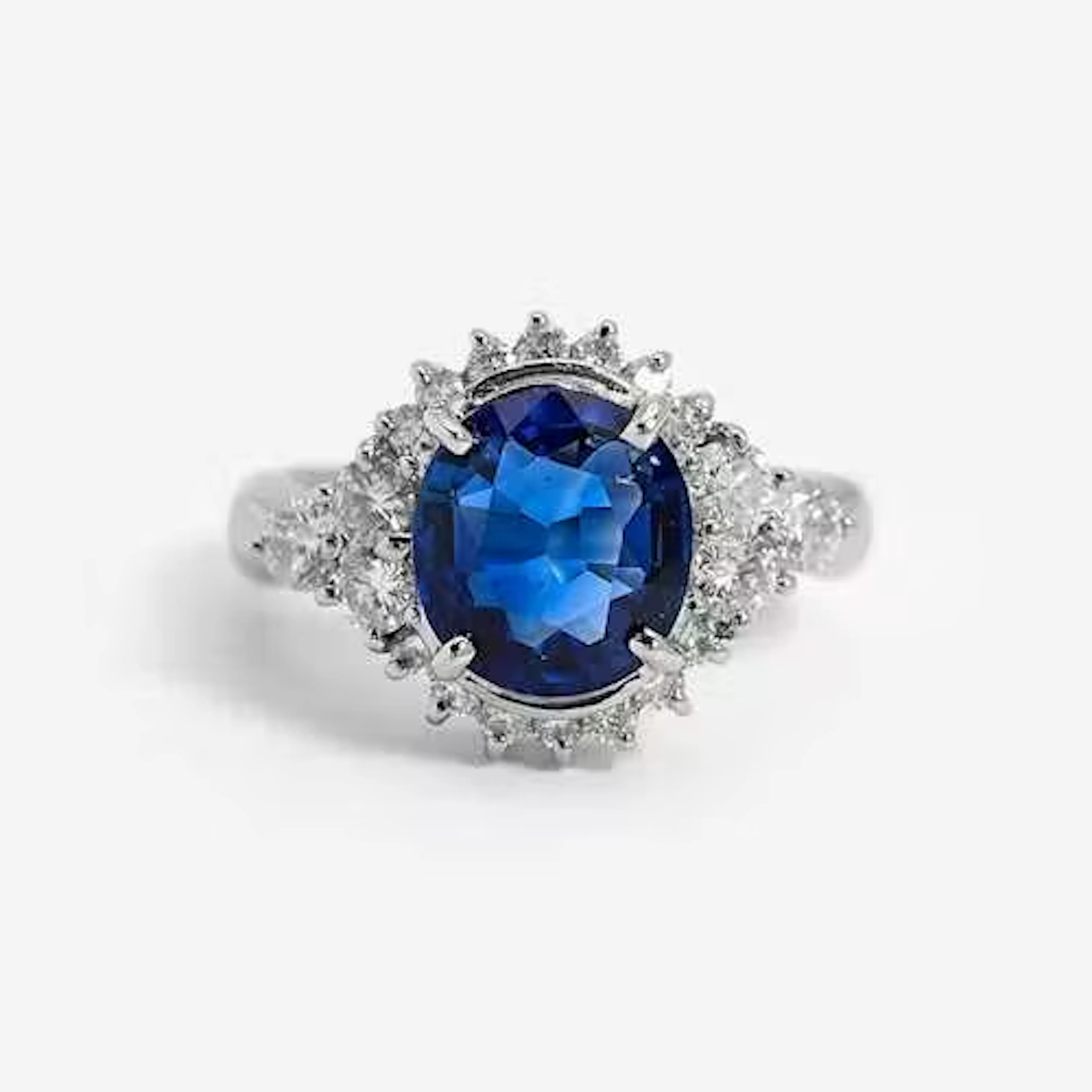 SAPPHIRE AND DIAMOND RING